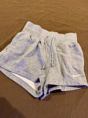 Nike Women’s Light Gray Athletic Drawstring Shorts